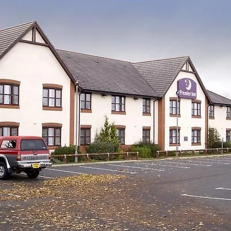 Premier - M6 Jct42 Hotel 3*